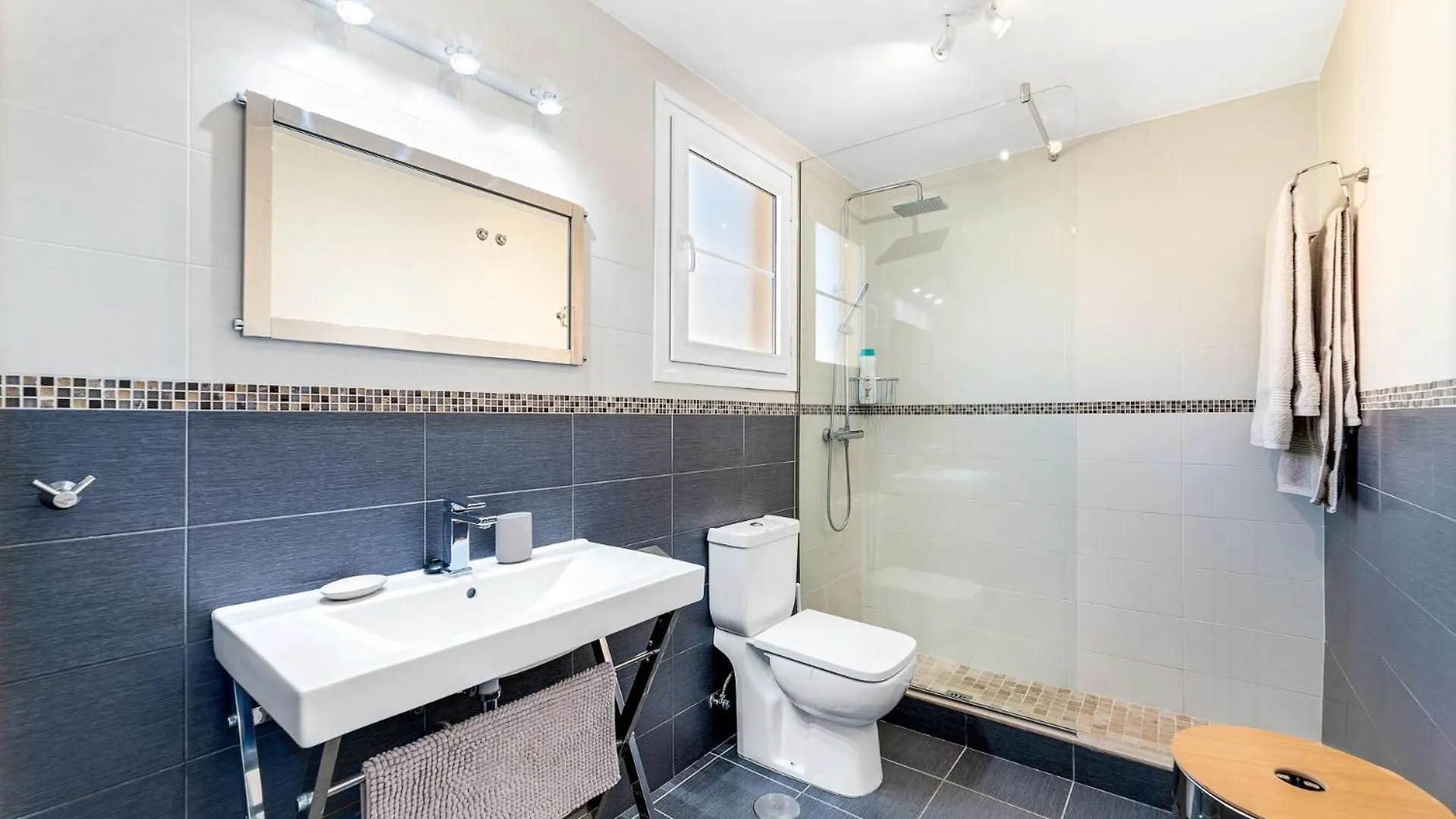 马尔韦利亚Marbpent - Cabopino 2 Bed 2 Bath Sea View Penthouse公寓